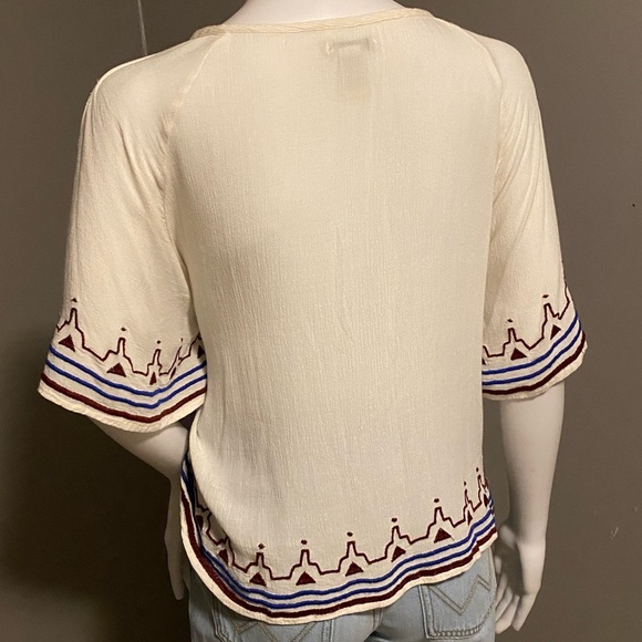 Forever 21 Embroidered Boho Blouse - Picture 4 of 6